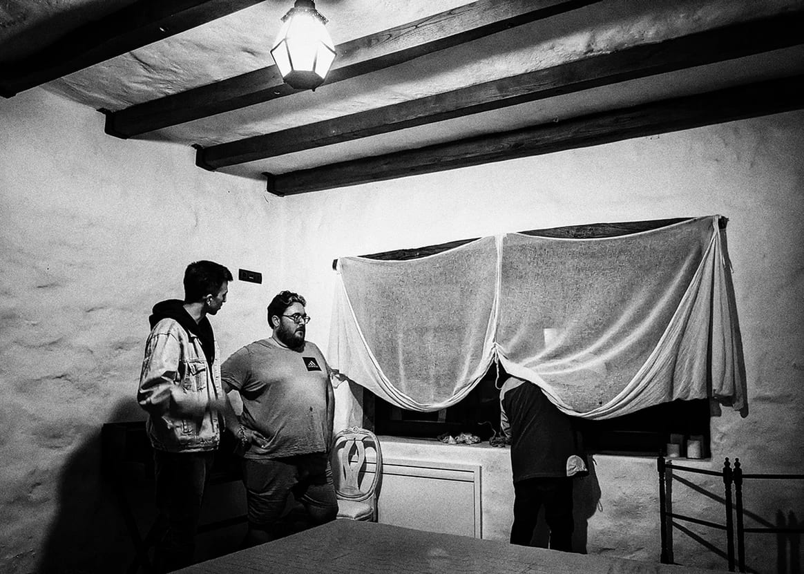 f7df04_b6ab445e938940bfbfbd76c25310e543~mv2